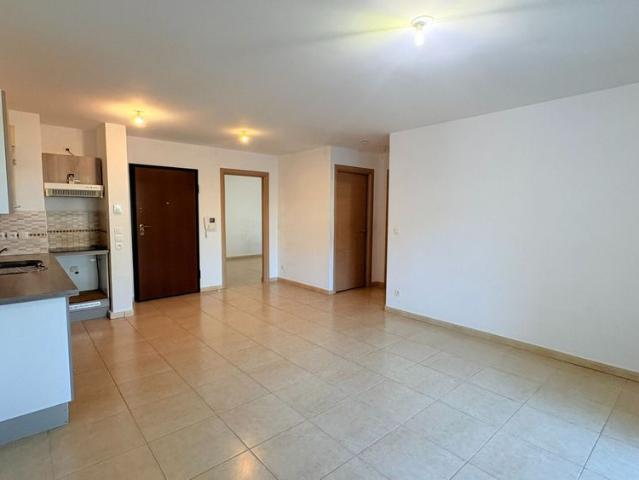 Location Appartement 3 pièces 56m²