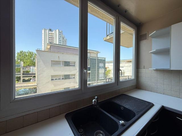 Location Appartement 3 pièces 56m²