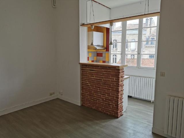 Location Appartement 3 pièces 56m² BORDEAUX 33000