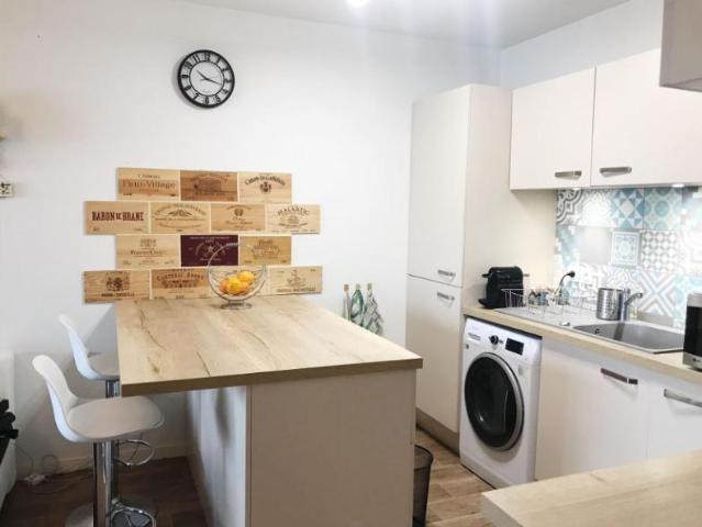 Location Appartement 3 pièces 56m² BORDEAUX 33300