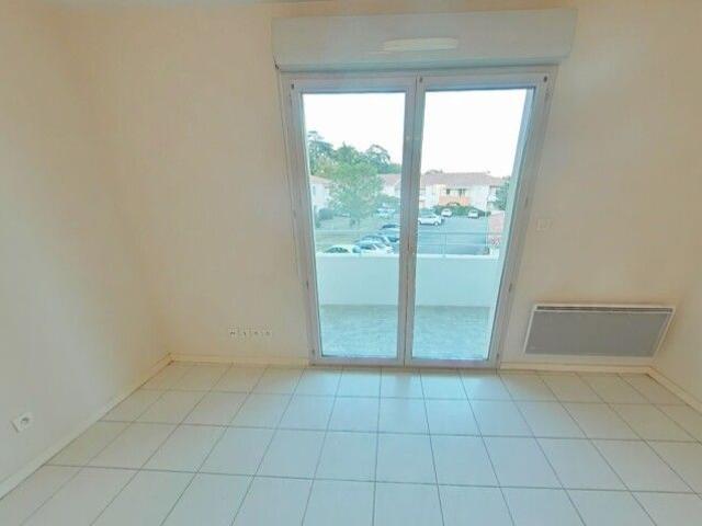 Location Appartement 3 pièces 56m² LAYRAC 47390