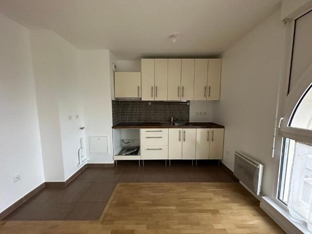 Location Appartement 3 pièces 56m² LE PLESSIS ROBINSON 92350