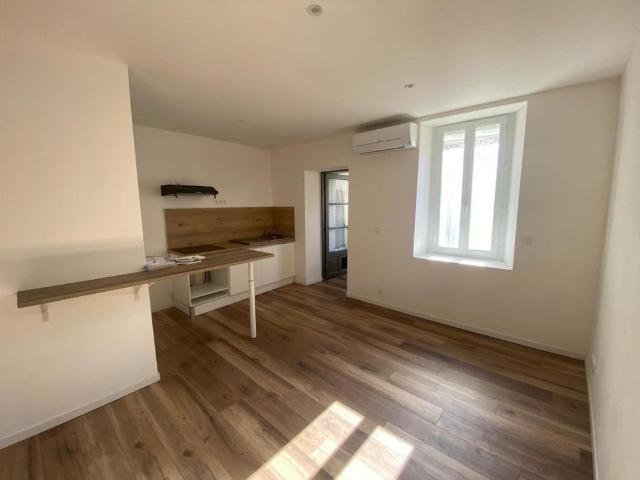 Location Appartement 3 pièces 56m² ST AMBROIX 30500