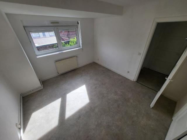 Location Appartement 3 pièces 56m² ST OMER 62500