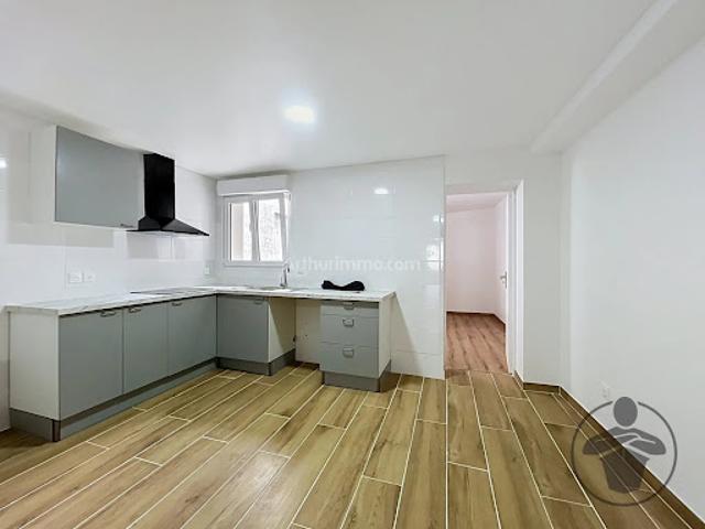 Location Appartement 3 pièces 58 m2 Coutras