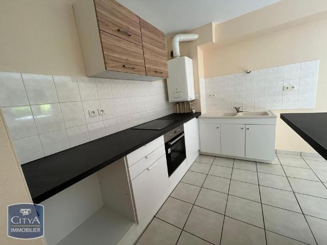 Location Appartement 3 pièces 58m² CHANGE 72560