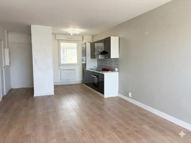 Location Appartement 3 pièces 58m² BOULOGNE SUR MER 62200
