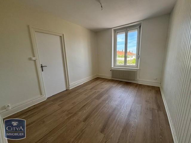 Location Appartement 3 pièces 58m² GOLBEY 88190