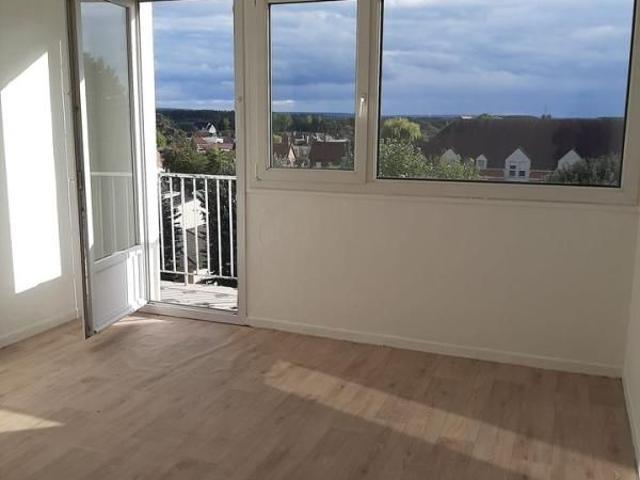 Location Appartement 3 pièces 58m² NOYON 60400