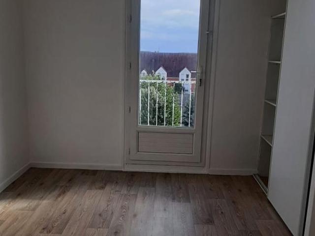 Location Appartement 3 pièces 58m² NOYON 60400