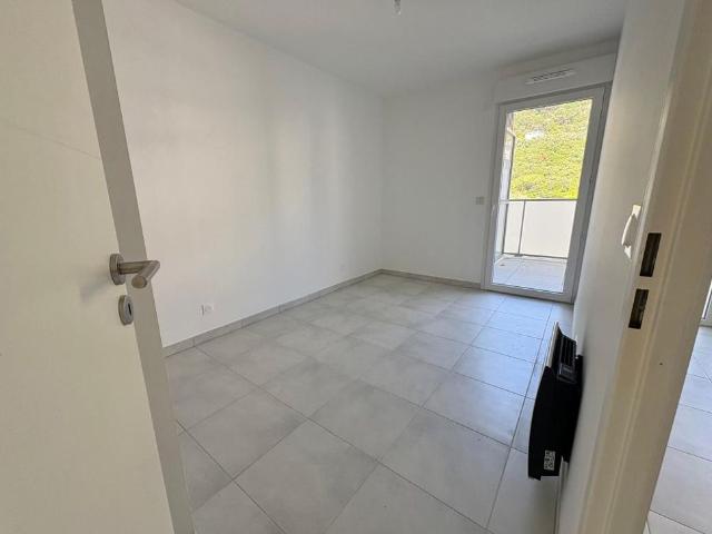 Location Appartement 3 pièces 58m² NICE 06300