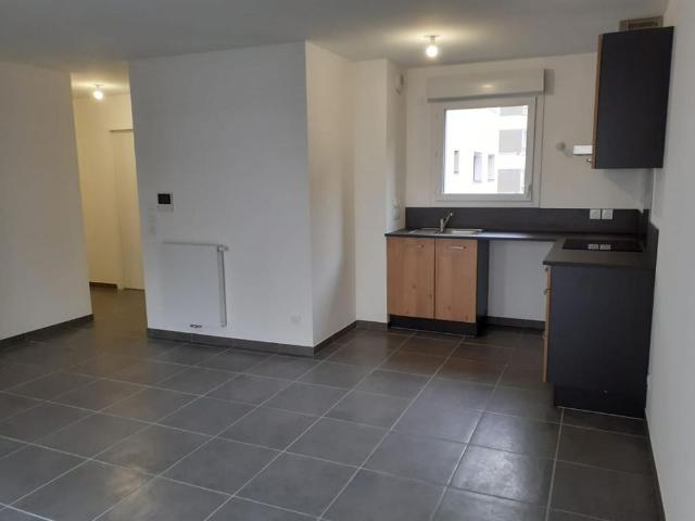 Location Appartement 3 pièces 58m² THONON LES BAINS 74200