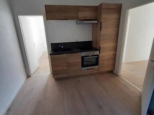 Location Appartement 3 pièces 59.72 m2 Saint Quentin