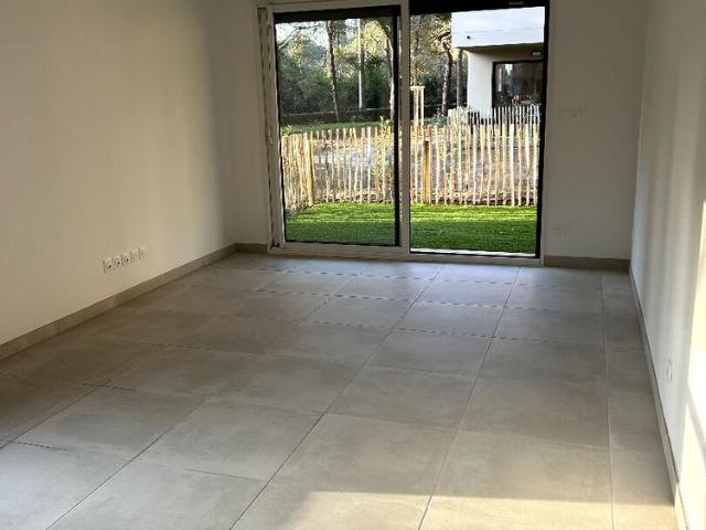 Location appartement 3 pièces, 59.33m², Agde