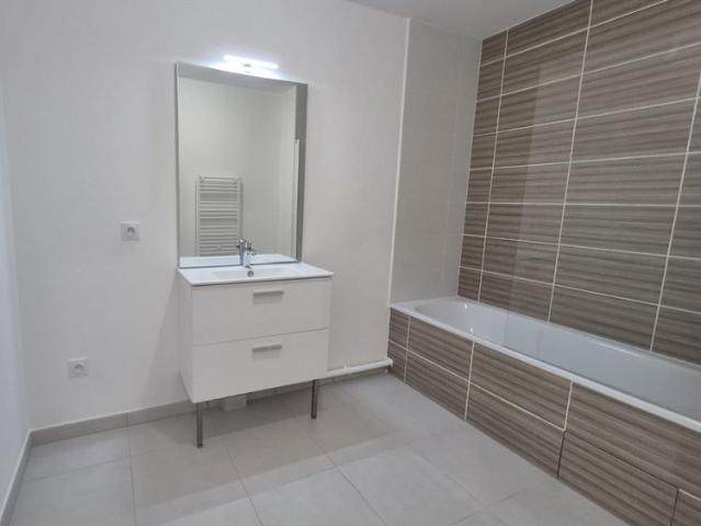 Location Appartement 3 pièces 59m²