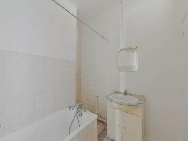Location Appartement 3 pièces 59m² CHATELLERAULT 86100