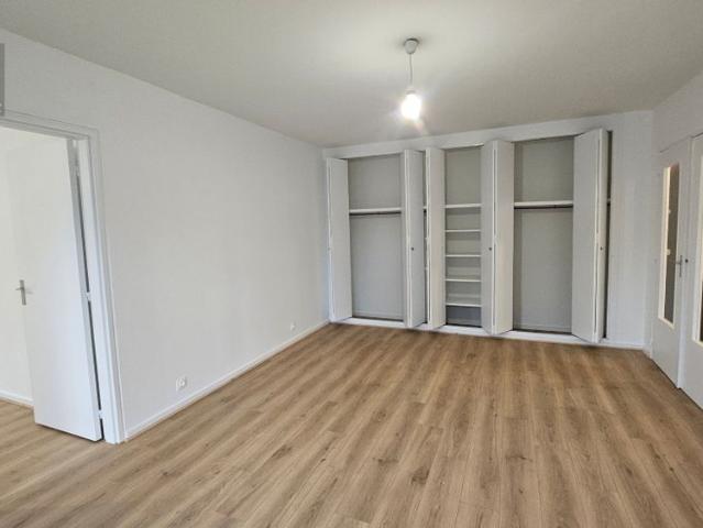 Location Appartement 3 pièces 59m² AVON 77210