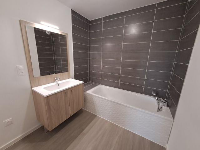 Location Appartement 3 pièces 59m² MONTPELLIER 34000