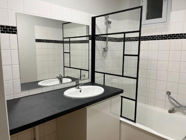 Location Appartement 3 pièces 59m² ST DENIS DE CABANNE 42750
