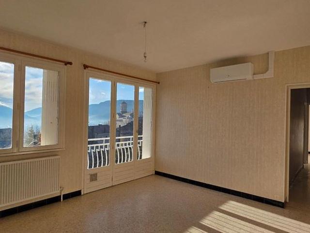 Location Appartement 3 pièces 59m² PRIVAS 07000