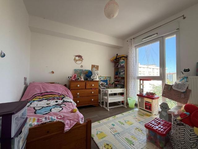 Location Appartement 3 pièces 59m² VILLEURBANNE 69100