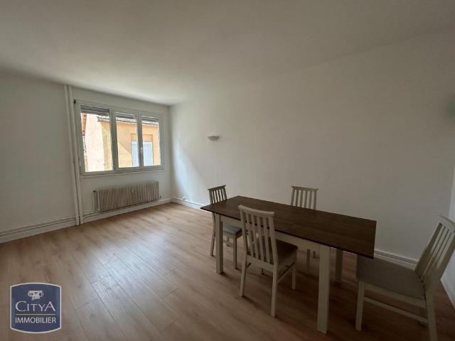 Location Appartement 3 pièces 59m² VILLEFRANCHE SUR SAONE 69400