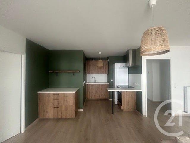 Location Appartement 3 pièces 63.6 m2 Colombes