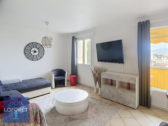 Location Appartement 3 pièces 63.83 m2 Cannes