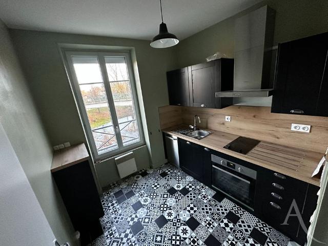 Location appartement 3 pièces, 63.00m², Ardentes