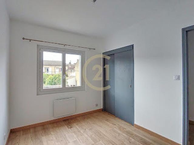 Location Appartement 3 pièces 63.1 m2 Remoulins
