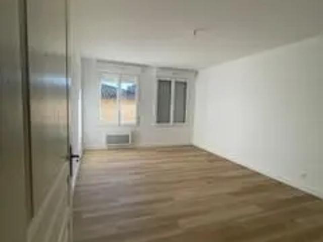 Location appartement 3 pièces 63 m² à Castillon la Bataille 33350
