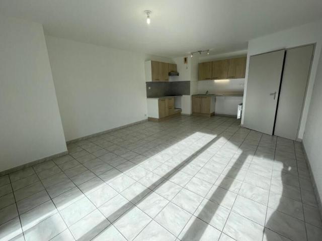 Location appartement 3 pièces 63 m² à Toulouse 31200