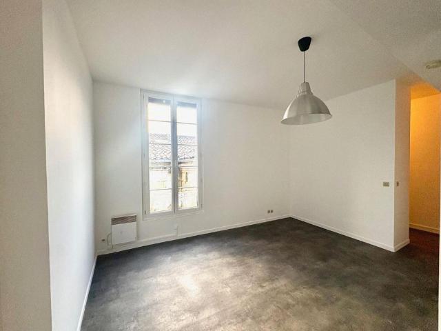 Location Appartement 3 pièces 63m² BORDEAUX 33800
