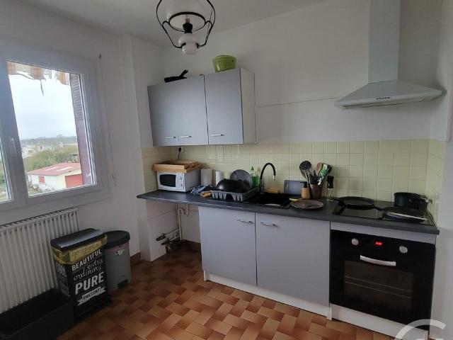 Location Appartement 3 pièces 63m² DECIZE 58300