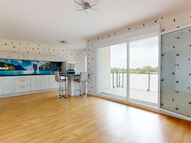 Location Appartement 3 pièces 63m² LONGVIC 21600