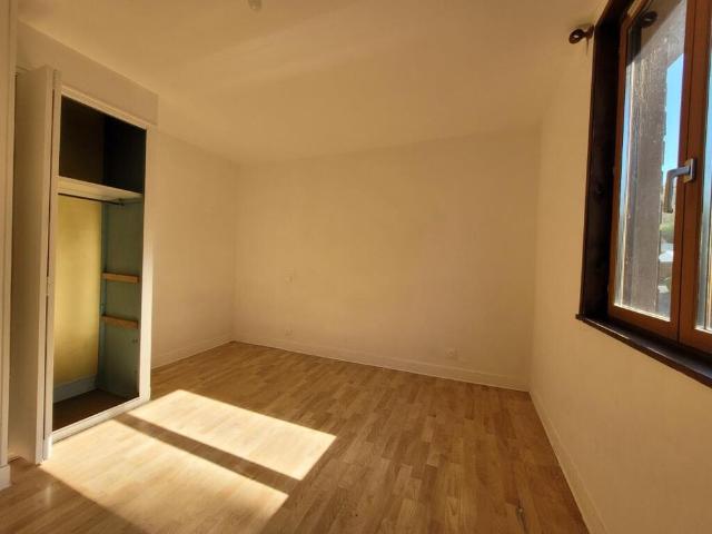 Location Appartement 3 pièces 63m² LILLEBONNE 76170