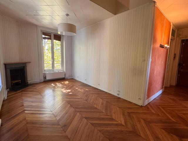 Location Appartement 3 pièces 63m² LYON 4ème
