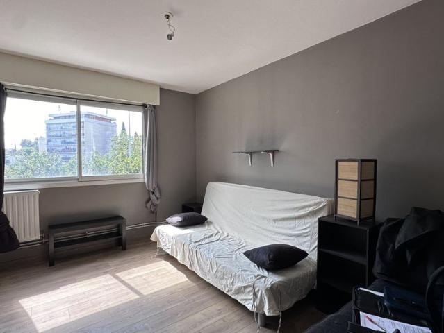 Location Appartement 3 pièces 63m² MONTPELLIER 34080