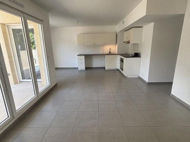 Location Appartement 3 pièces 63m² NICE 06100