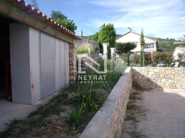 Location Appartement 3 pièces 63m² SEILLANS 83440