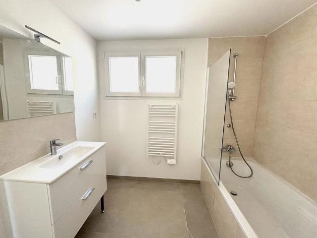 Location Appartement 3 pièces 63m² ST ANDRE DE LA ROCHE 06730
