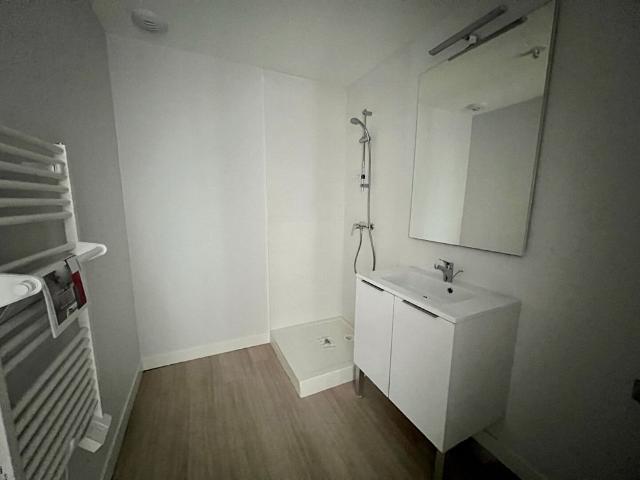 Location appartement 3 pièces, 60.00m², Carmaux
