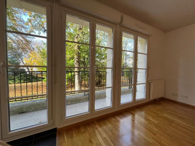 Location appartement 3 pièces, 60.00m², Reims