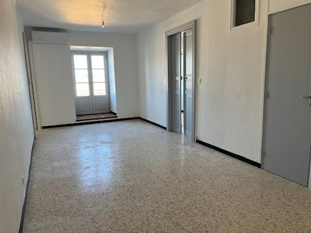 Location Appartement 3 pièces 60 m2 Nézignan l'Evêque