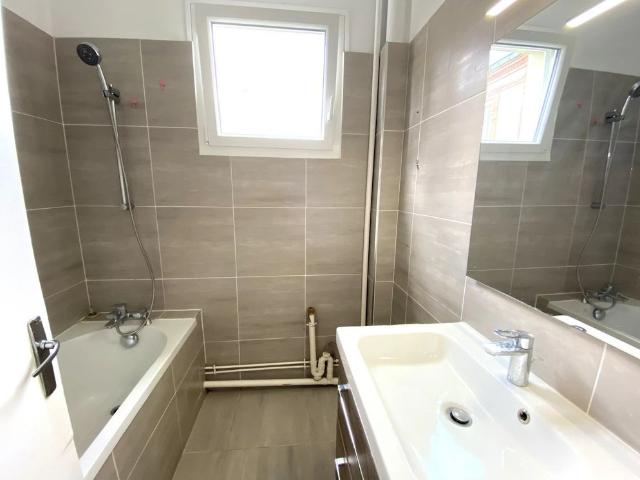 Location Appartement 3 pièces 60m² COLOMBES 92700