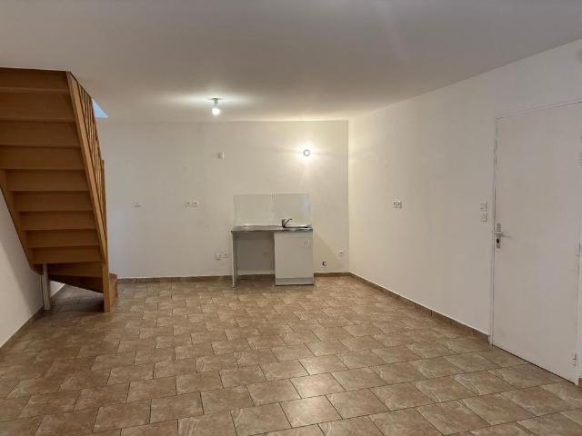 Location Appartement 3 pièces 60m² CHANDOLAS 07230