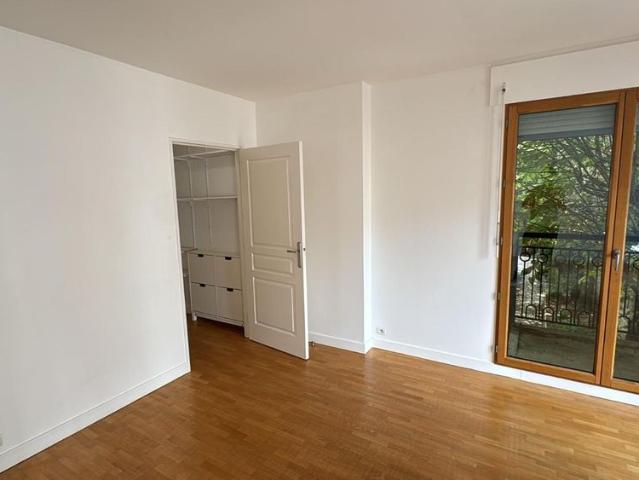 Location Appartement 3 pièces 60m² CHARENTON LE PONT 94220