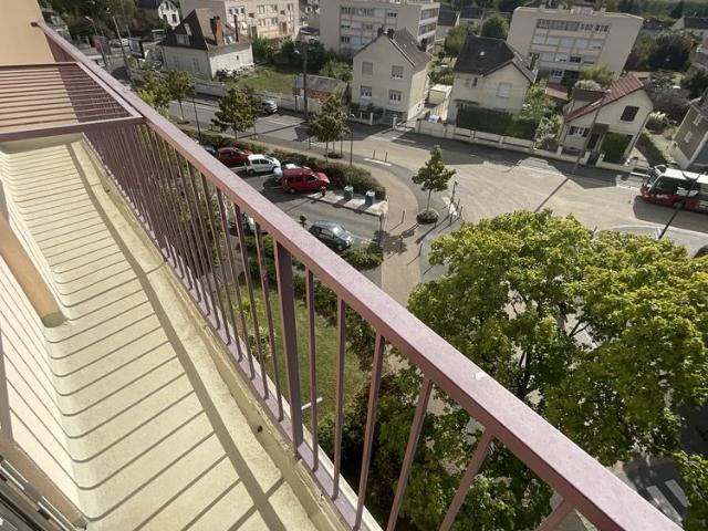Location Appartement 3 pièces 60m² BOURGES 18000