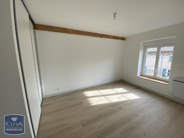 Location Appartement 3 pièces 60m² BELLEVILLE 69220