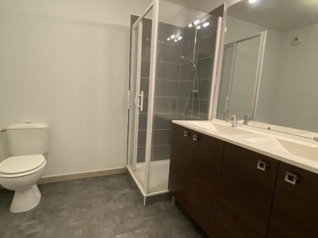 Location Appartement 3 pièces 60m² BRUGES 33520